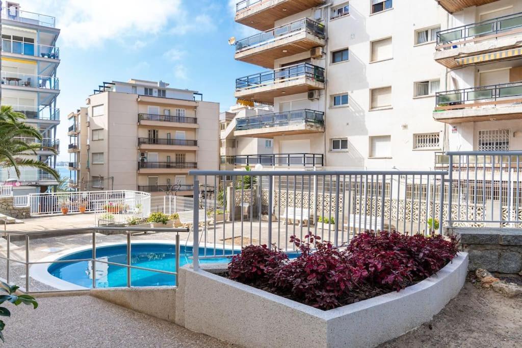 1ªlinea Mar-Piscina-Wifi-Portaventura-Luxury-Chill5 Daire Salou Dış mekan fotoğraf